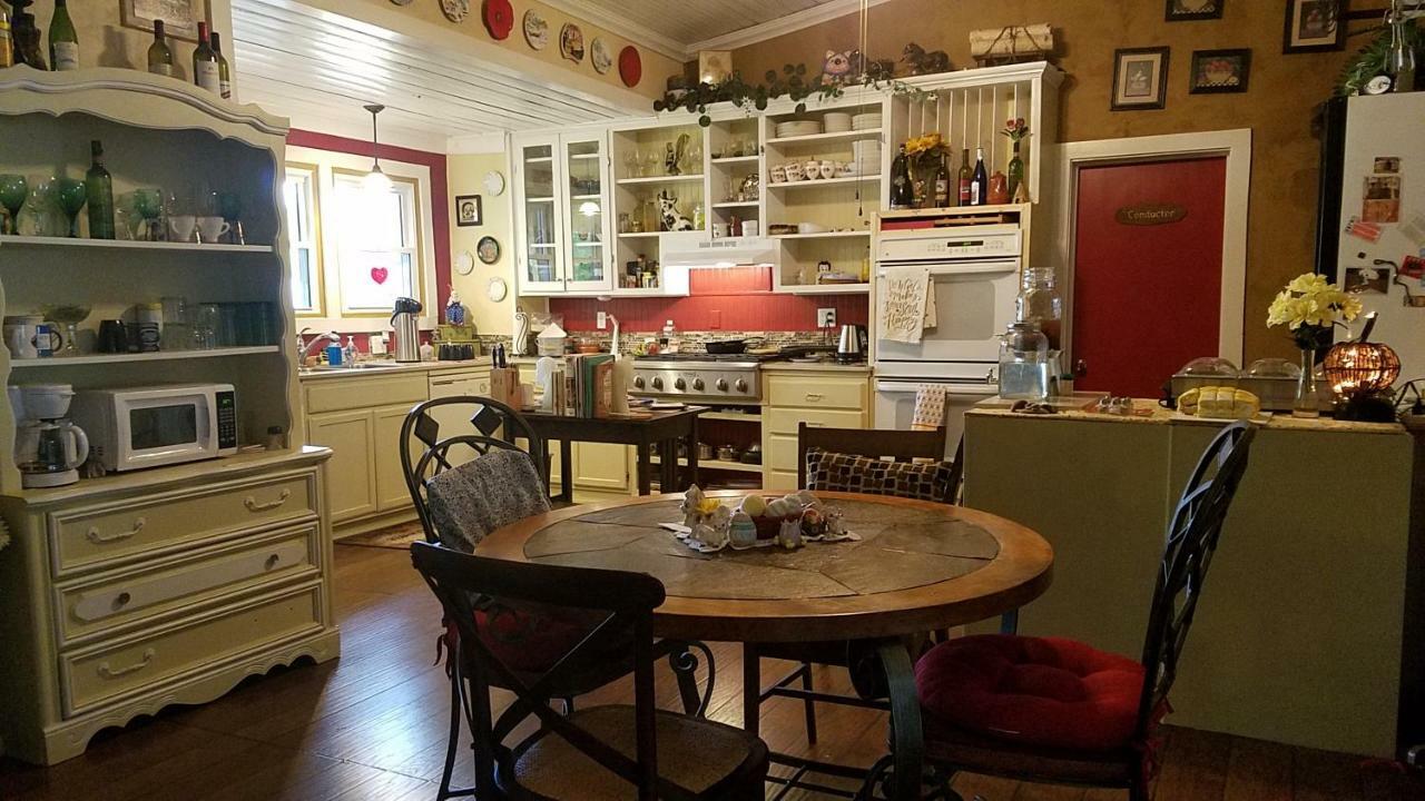 1890 Karcher Haus Llano Екстериор снимка